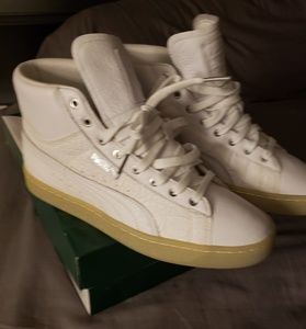 NIB "Textured White" Gum Bottom Puma Hightop
